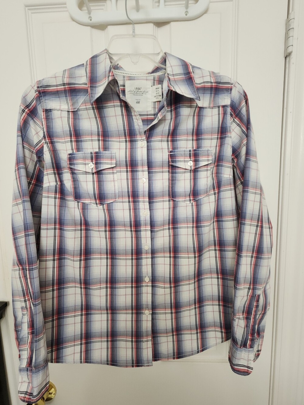 H&M Women’s White, Blue and Red Plaid Button-Up Blouse